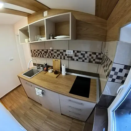 Nana * Nova Varoš